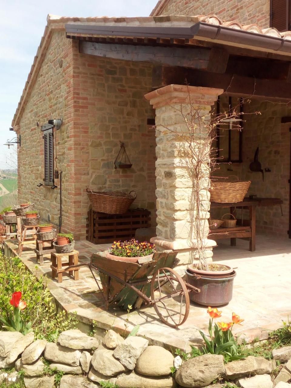 Casale San Martino Agriturismo Bio Sant'Angelo in Pontano Ngoại thất bức ảnh